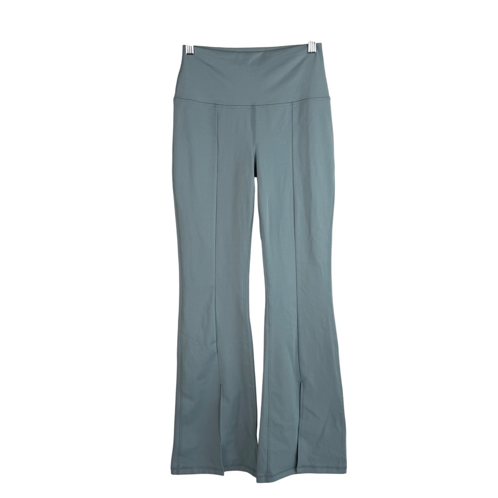 Yogalicious LUX Girlfriend 7/8 Flared Leggings Tourmaline Blue Womens Medium NEW